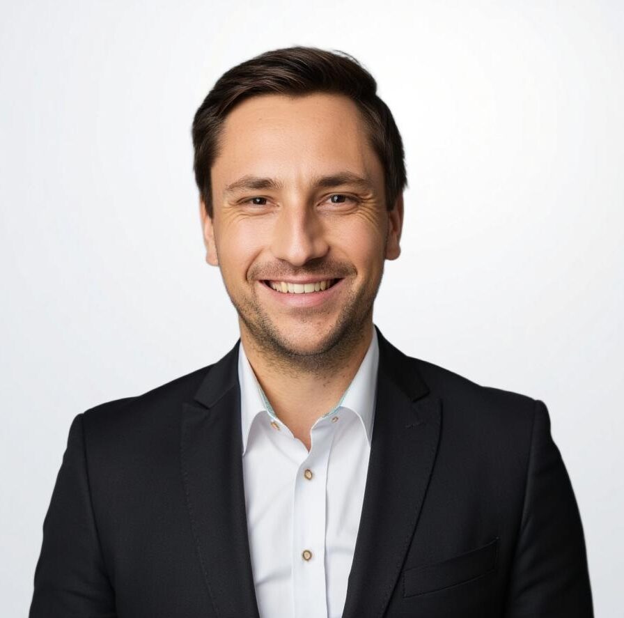 Oliver Valenta - Geschäftsführender Gesellschafter